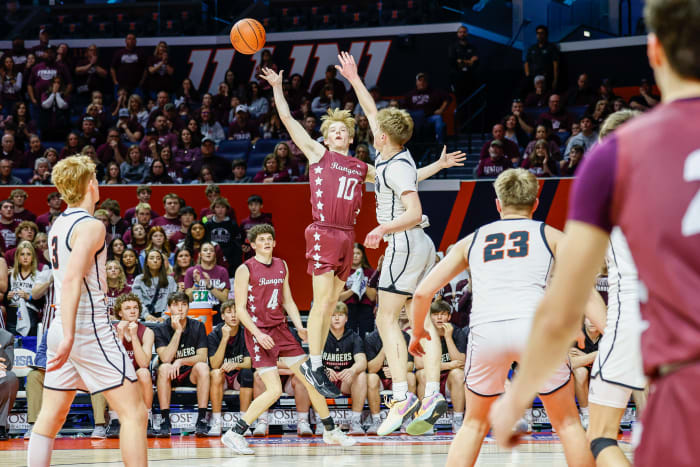 Benton Byron Illinois boys basketball March 7 2024 Nate Latsch 26537